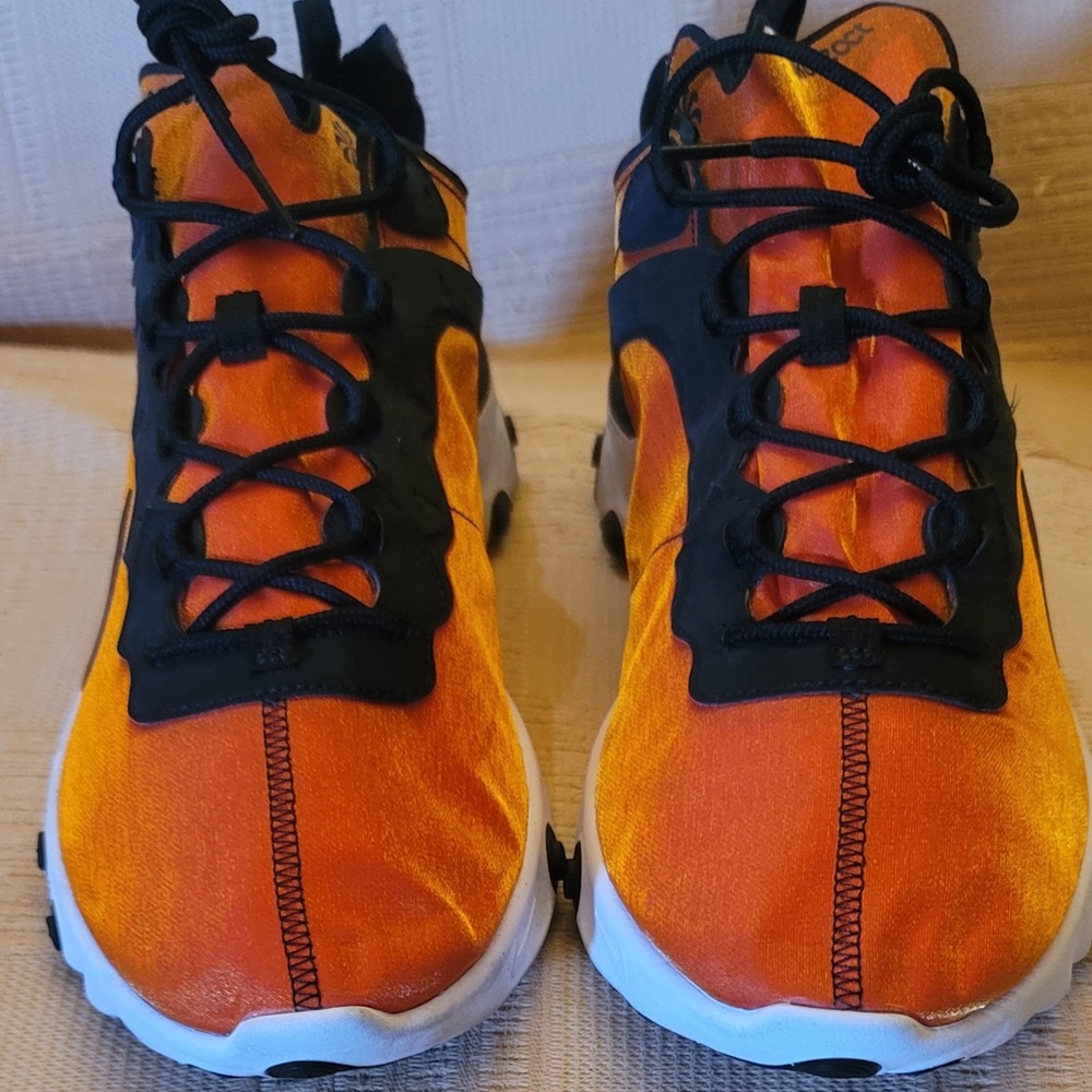 Nike Men's Orange and Black Athletic Shoes
